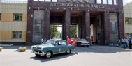 На Горьковском автозаводе прошло собрание классических автомобилей ГАЗ-21 «Волга» и М-20 «Победа»