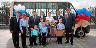 Помощник Президента РФ и Губернатор Свердловской области передали автобус «ГАЗель NEXT» многодетной семье