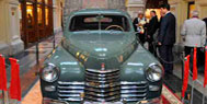 Более 1 000 000 человек посетили первую историческую выставку автомобилей ГАЗ «Герои своего времени», проходившую в ГУМе 